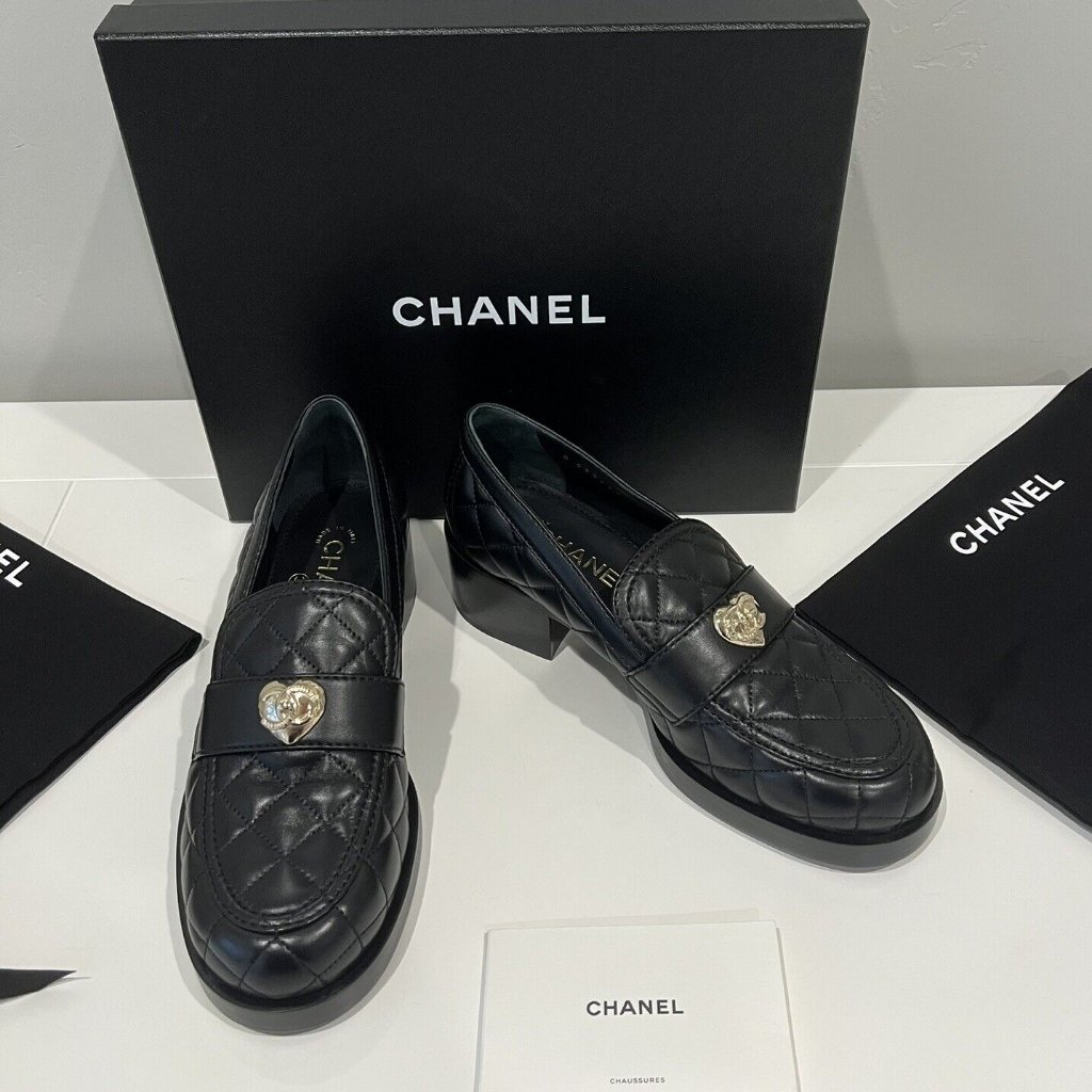 New Chanel Loafers Quilted Lambskin Heart Cc Black Shoes 9 Nib Sz 39